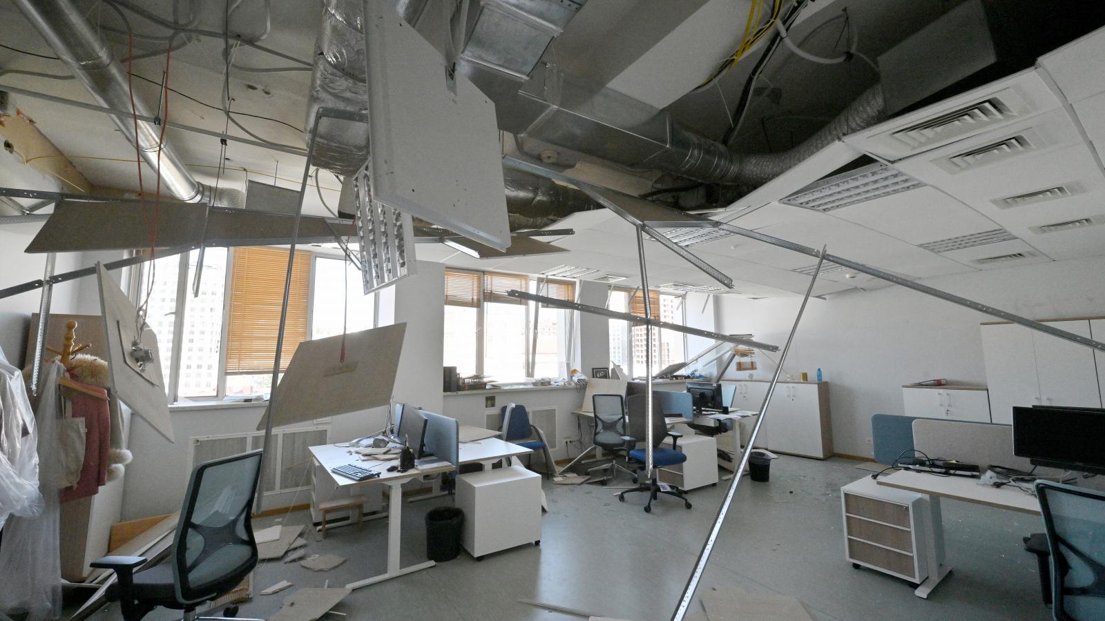 Iroda az Európai Unió ukrán missziójának kijevi székházában a támadás után