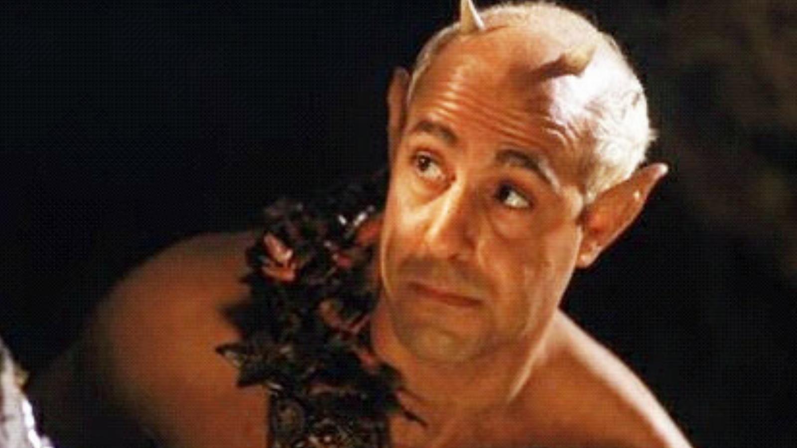 Mivel Arany hortobágyi angolja nem ismerte a Puck kiejtését, úgy fordította a nevet a Szentivánéji álomban, hogy Pukk