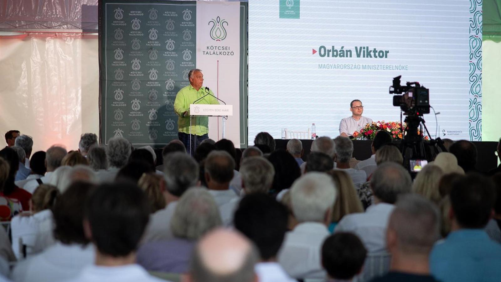 Orbán eddig szűrt közönség előtt mondta el politikai üzeneteit