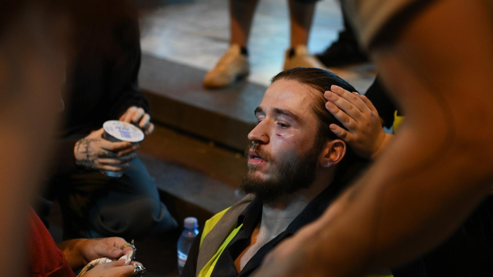 Mézes László Róbert a tüntetésen