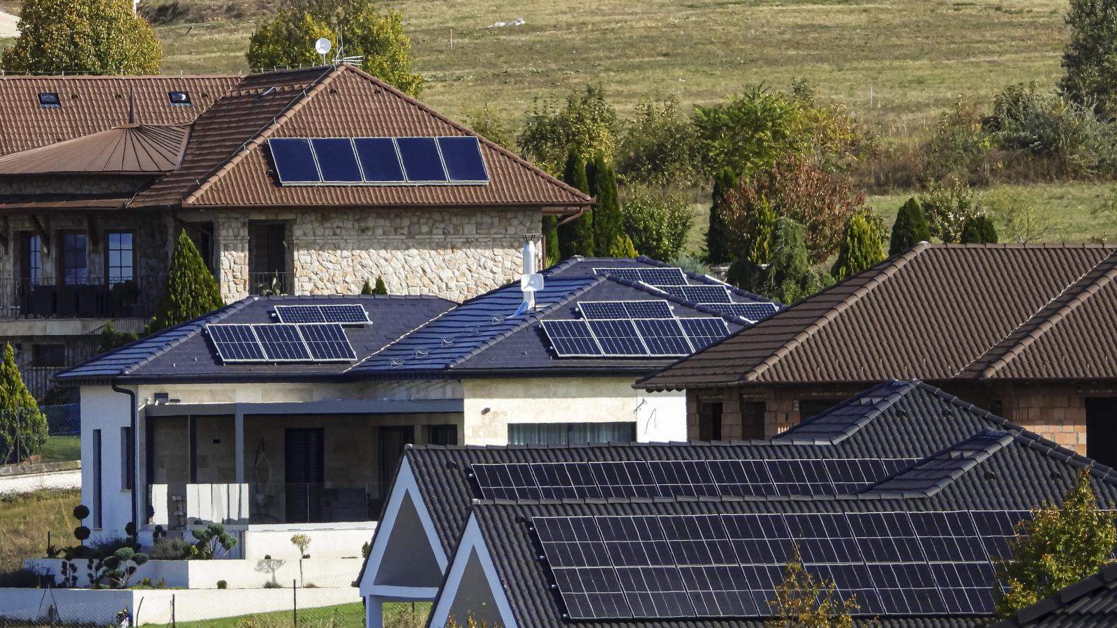 A napenergia-­hasznosítás felfutásával csökken a hagyományos energiahordozók szerepe