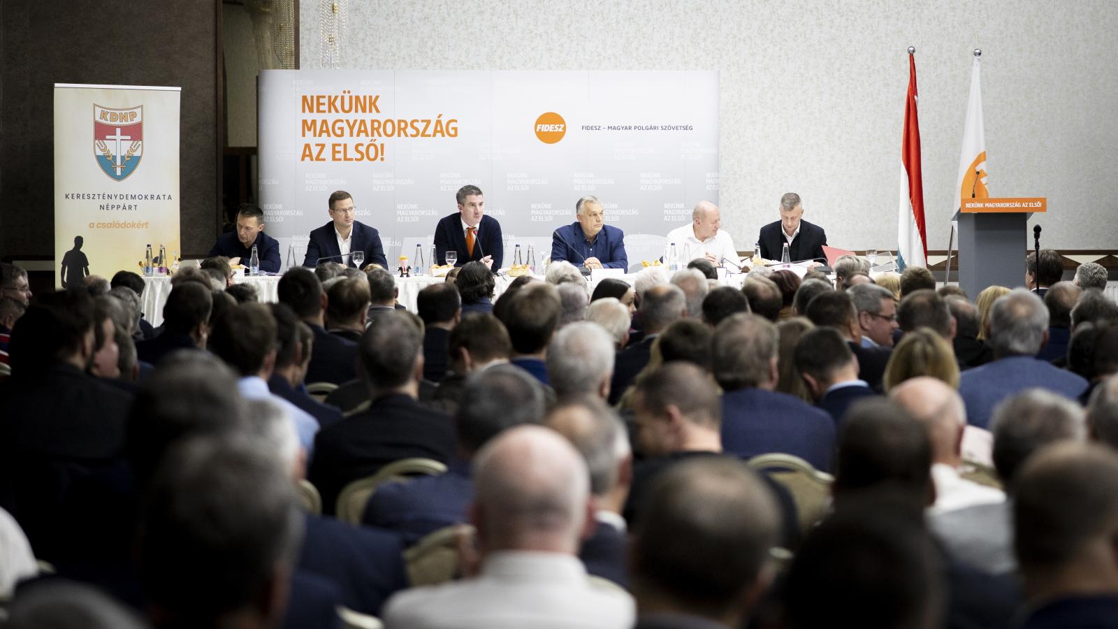 A Fidesz és a KDNP kihelyezett frakcióülése Balatonfüreden 2025. február 18-án.