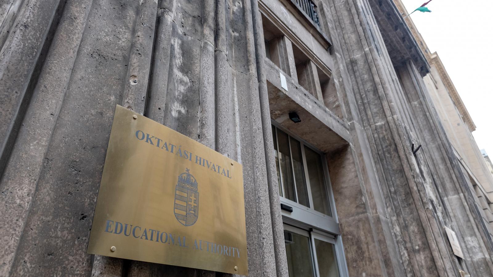 A jövőben csak az rúghat labdába, aki elvégzi az OH képzését