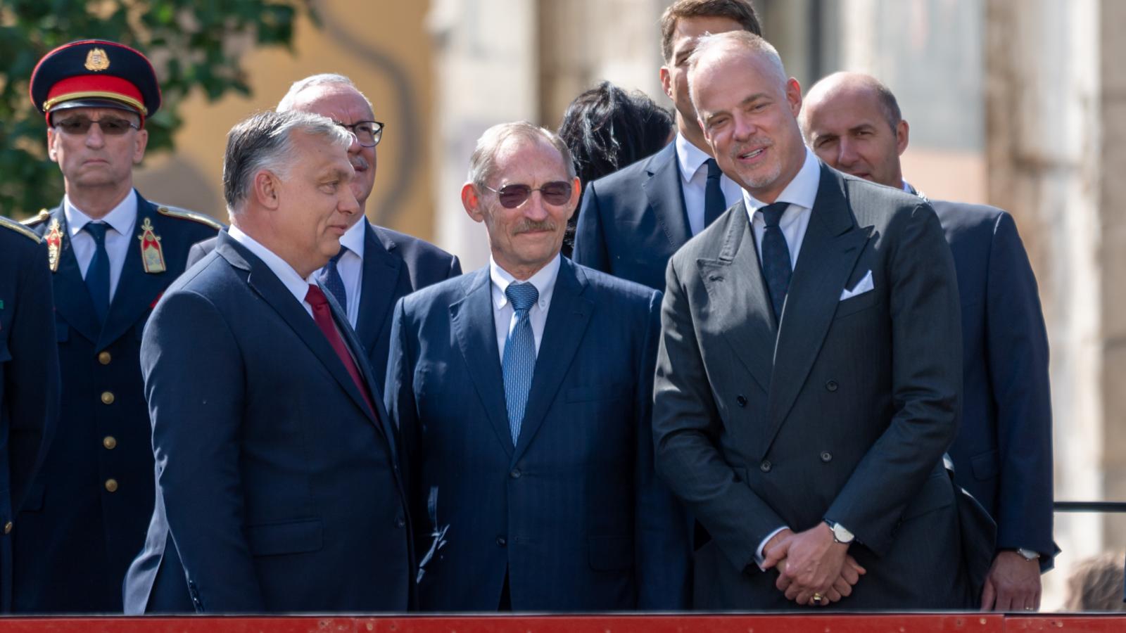 Szőlő utca: az Orbán-kormány kényszerpályán van, jöhetnek az újabb tisztáldozatok