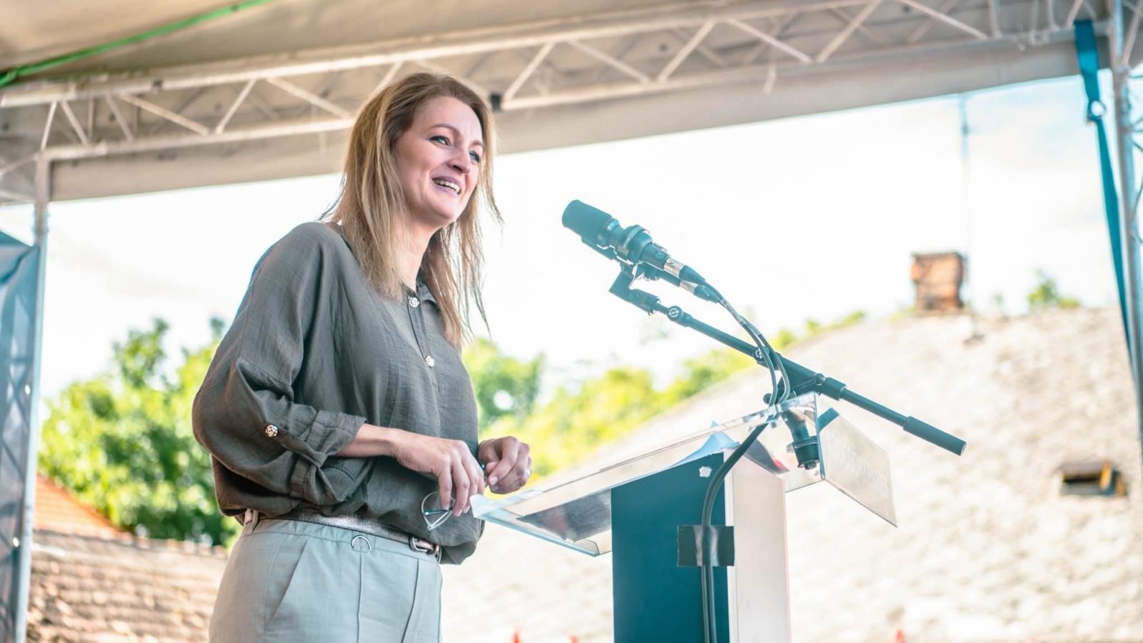 Forsthoffer Ágnes - Korábbi felvétel