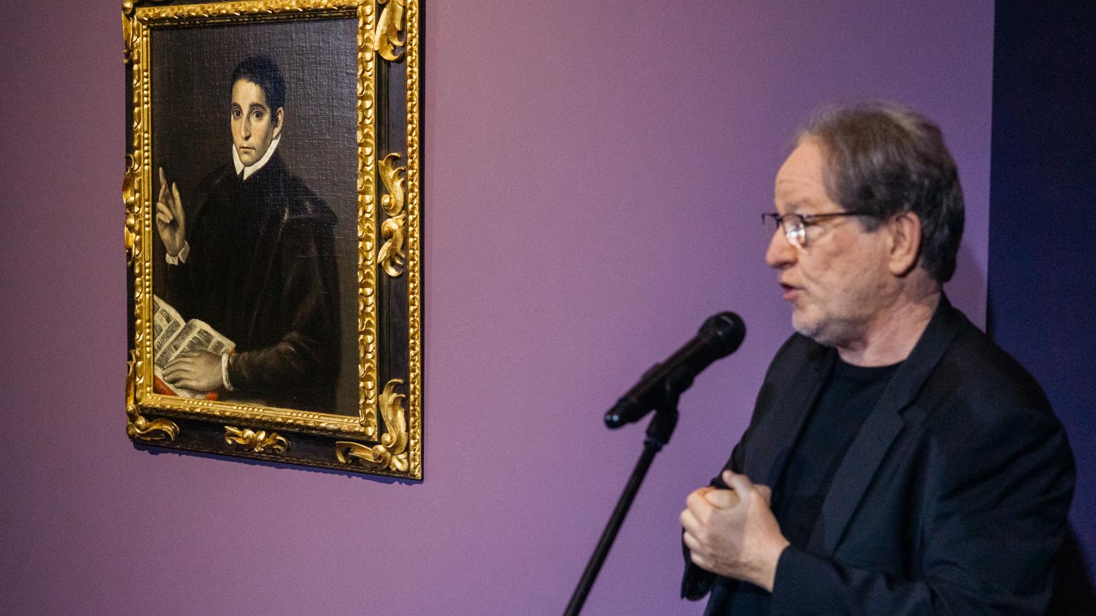 Baán László főigazgató El Greco festményéről tájékoztatja a sajtót