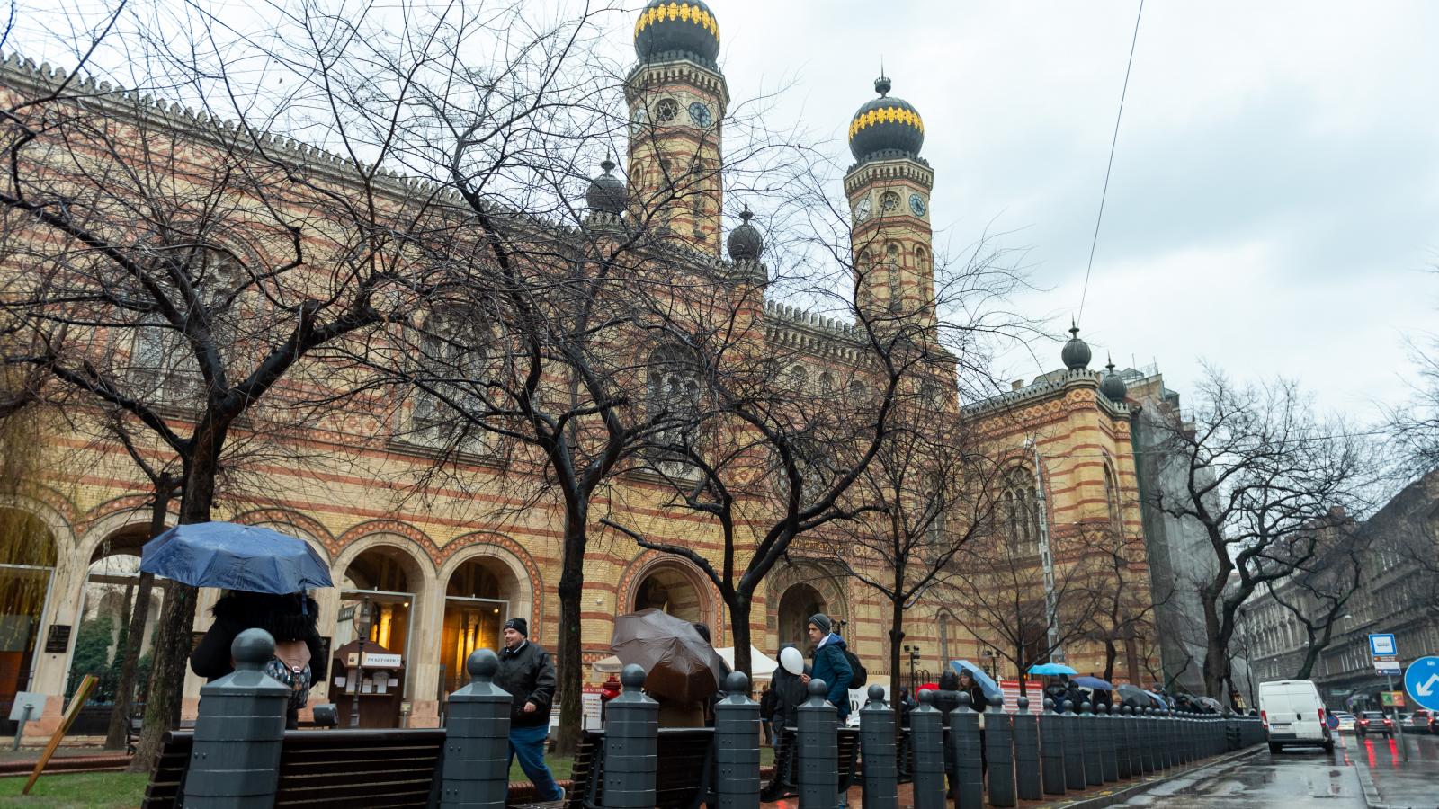 A Dohány utcai zsinagógát is érinthetik az elszakadási tervek