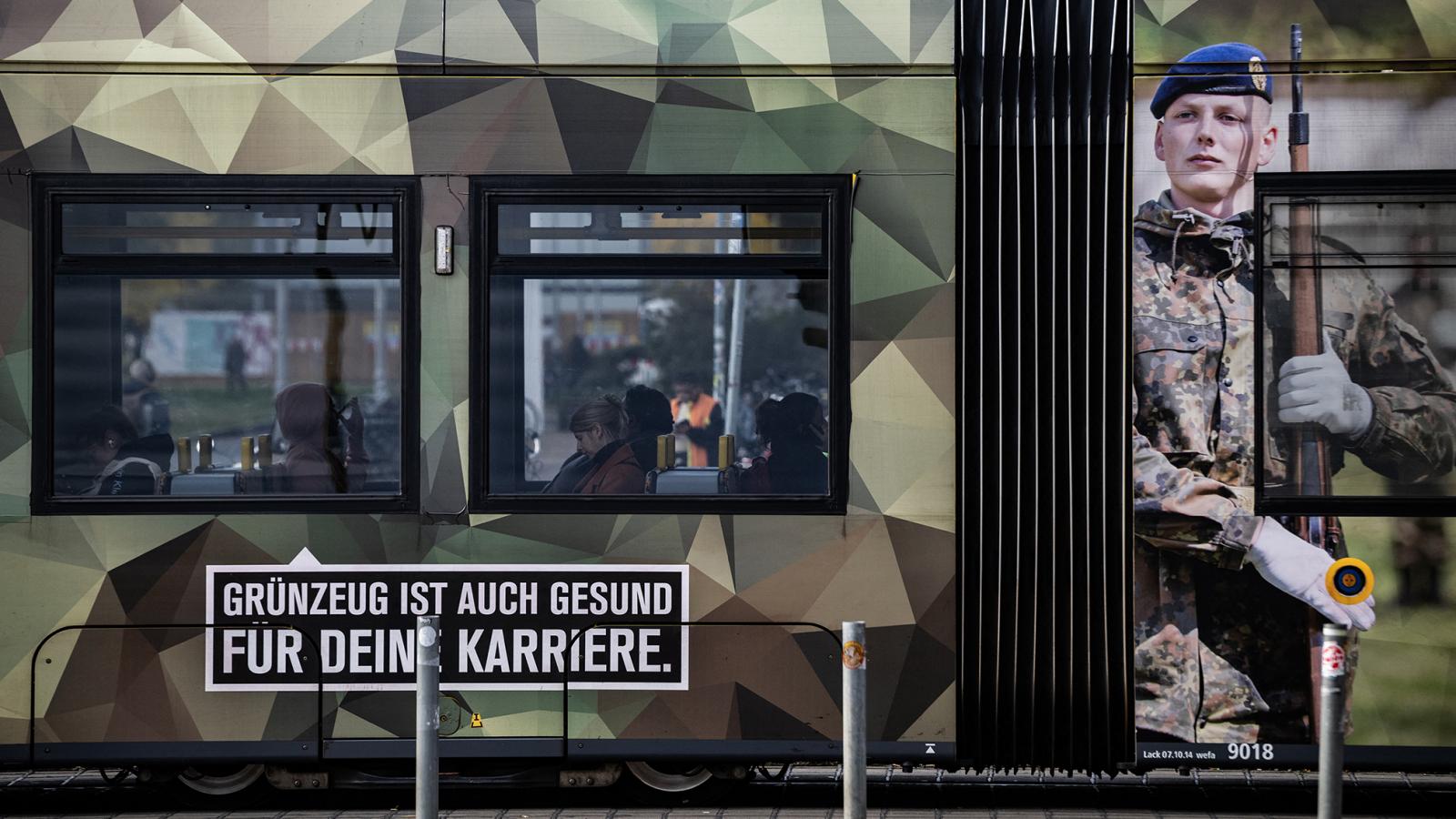 Arról nincs vita, hogy Németországnak jelentősen meg kellene erősítenie a Bundeswehrt, de arról igen, hogyan történjen mindez