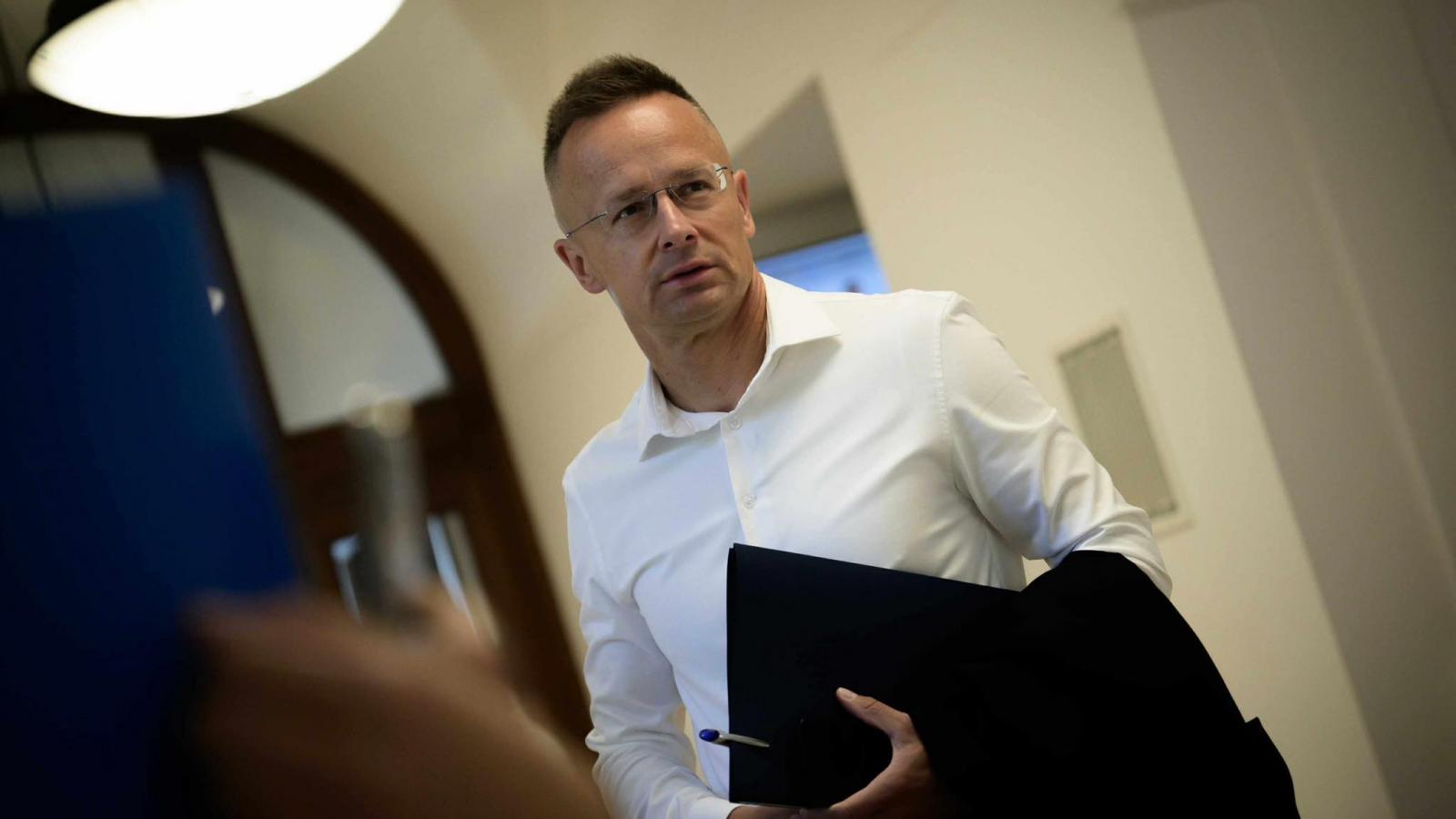 Szijjártó Péter: Egészen addig, amíg a csúcstalálkozó létre nem jön, lesz megint tucatnyi álhír
