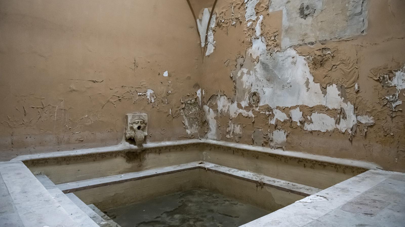 A Rác fürdő felújítása 6 milliárd forintba kerülhet, a munkálatok költségét részben a Rác Hotel eladásából fedeznék