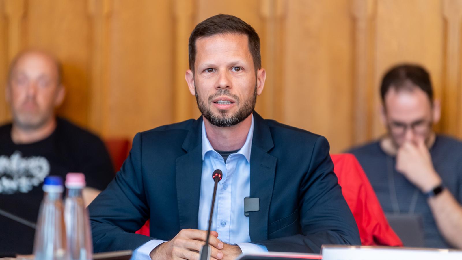 Tordai Bence első fokon pert nyert a hatvanpusztai műemlékrombolás ügyében