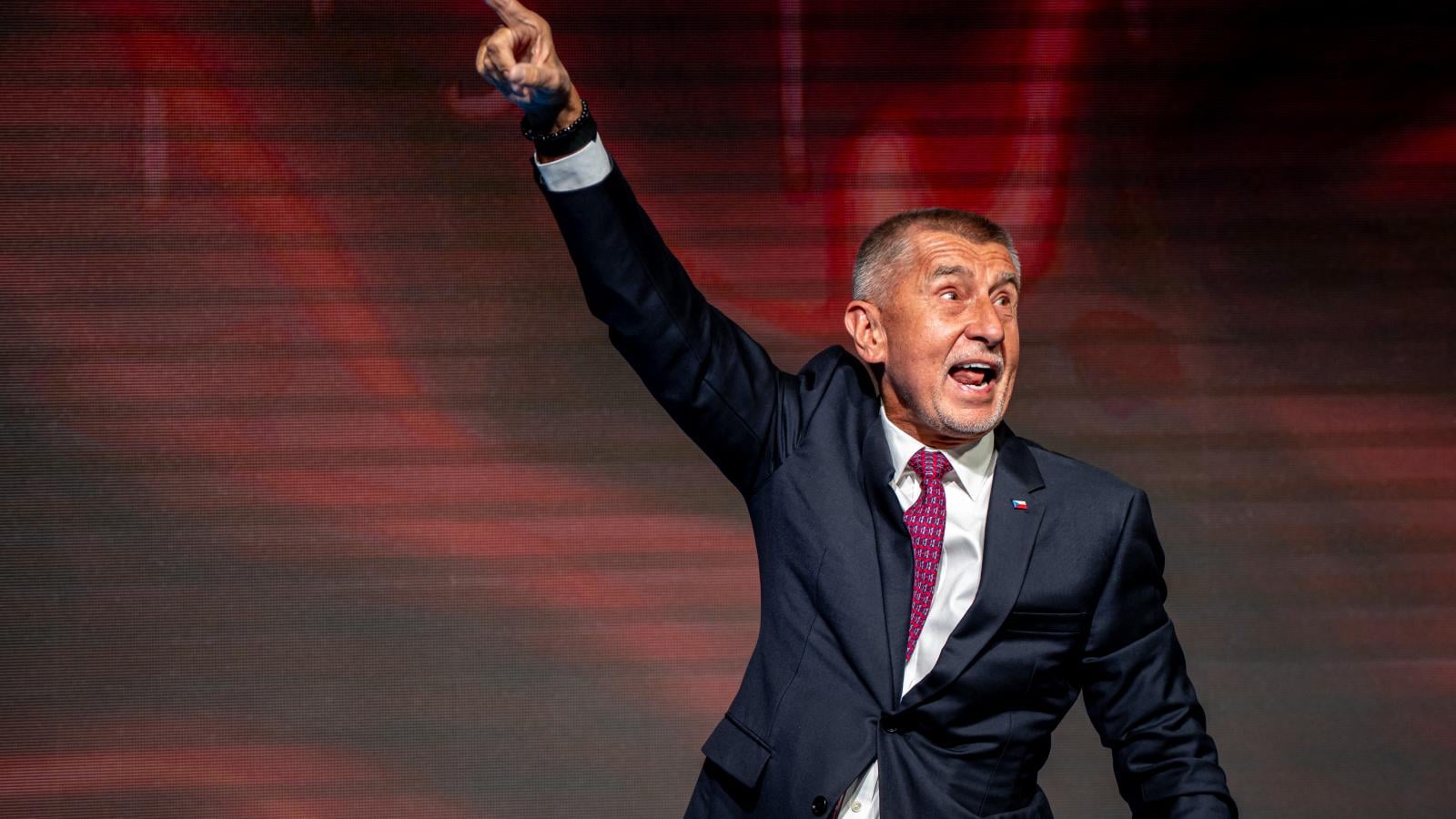 Andrej Babiš felülvizsgálná Ukrajna lőszerellátásának cseh szervezését