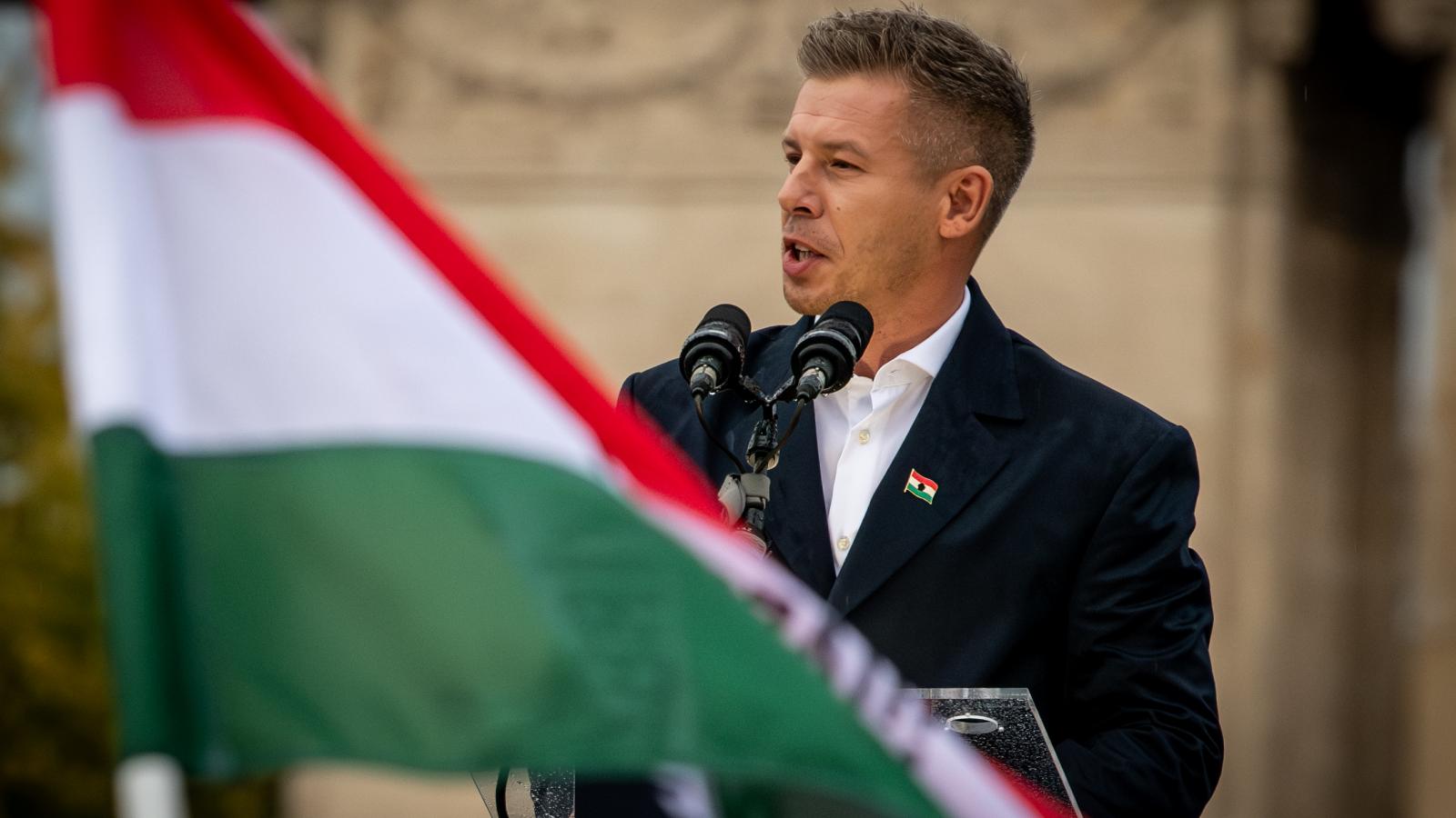 Magyar Péter feljelenti Orbán Balázst