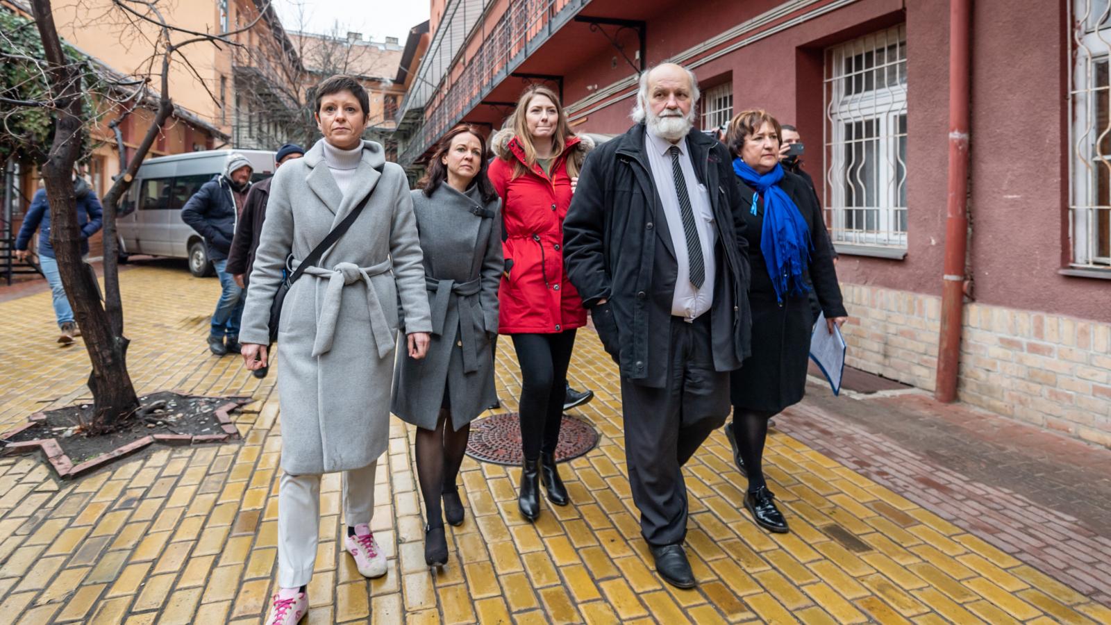 Két év felfüggesztett börtönbüntetést kért Iványi Gáborra a Fővárosi Nyomozó Ügyészség