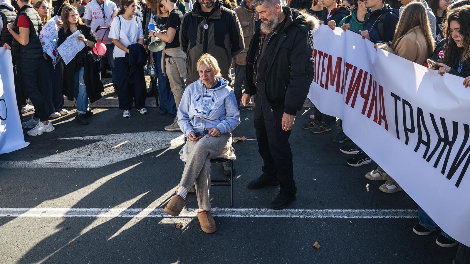 Az egyik áldozat édesanyja, Dijana Hrka, aki éhségsztrájkba kezdett