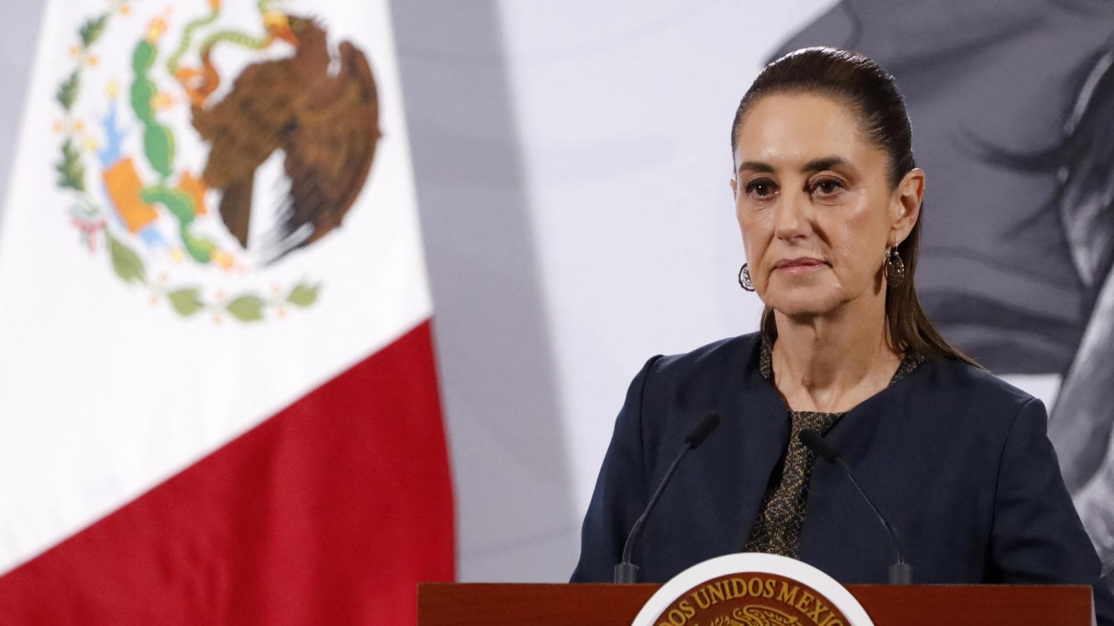 A perui parlament nemkívánatos személlyé nyilvánította a mexikói elnököt