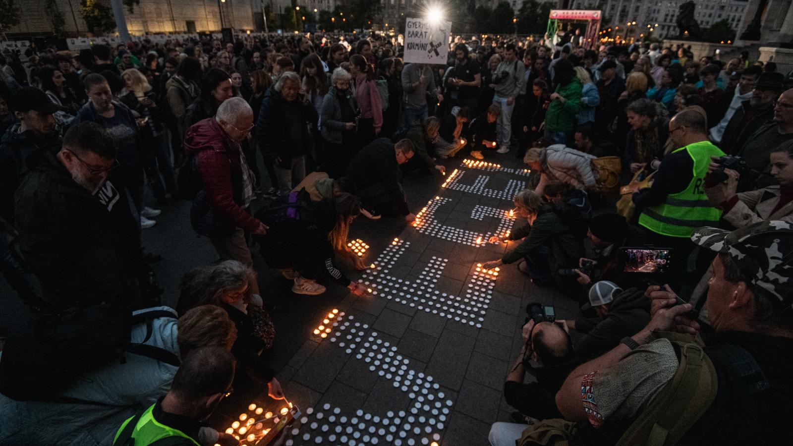 Hiába ígérte az Orbán-kormány, nem kap idén 17 milliárd forint pluszpénzt a magyarországi gyermekvédelem