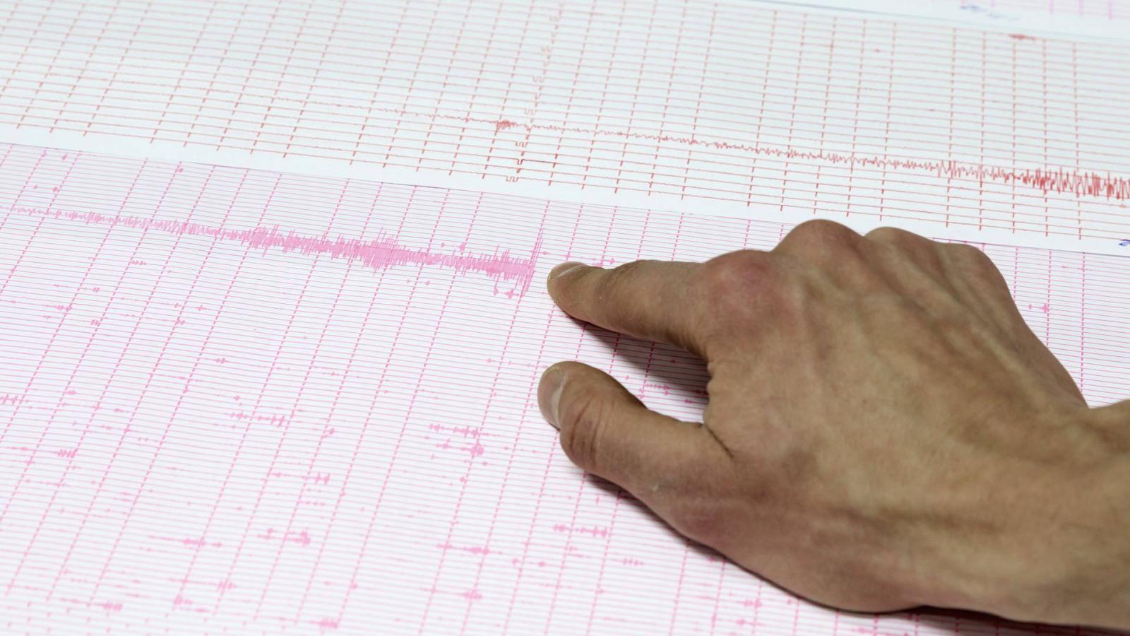 Erős földrengés rázta meg Japán északi részét