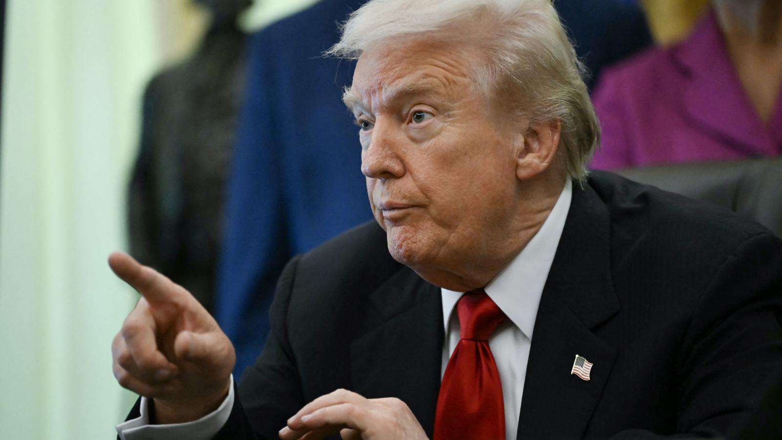 Megvan az első lépés, véget érhet a több mint 40 napja tartó kormányzati leállás az Egyesült Államokban