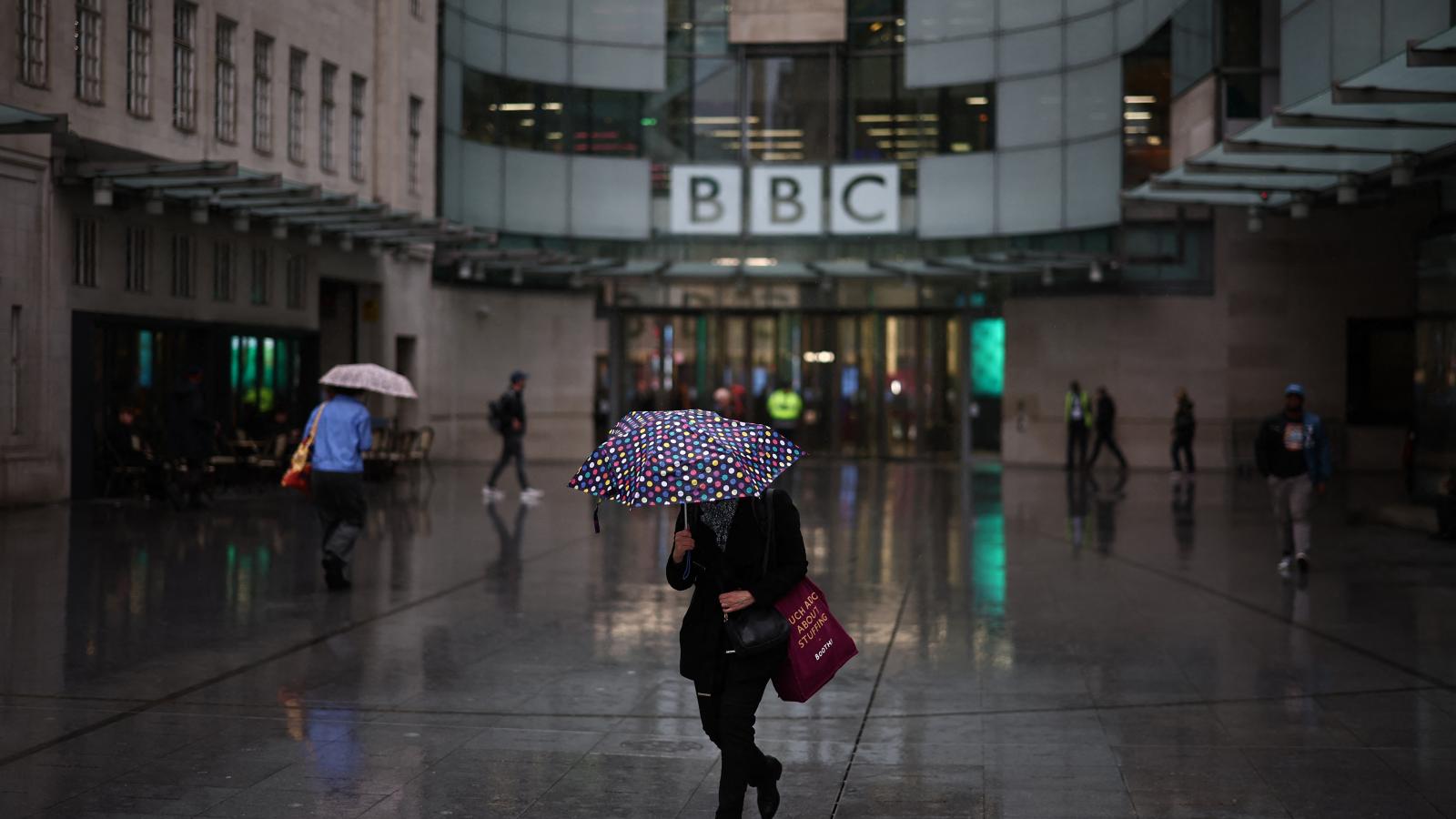 Donald Trump egymilliárd dolláros kártérítési perrel fenyegette meg a BBC-t