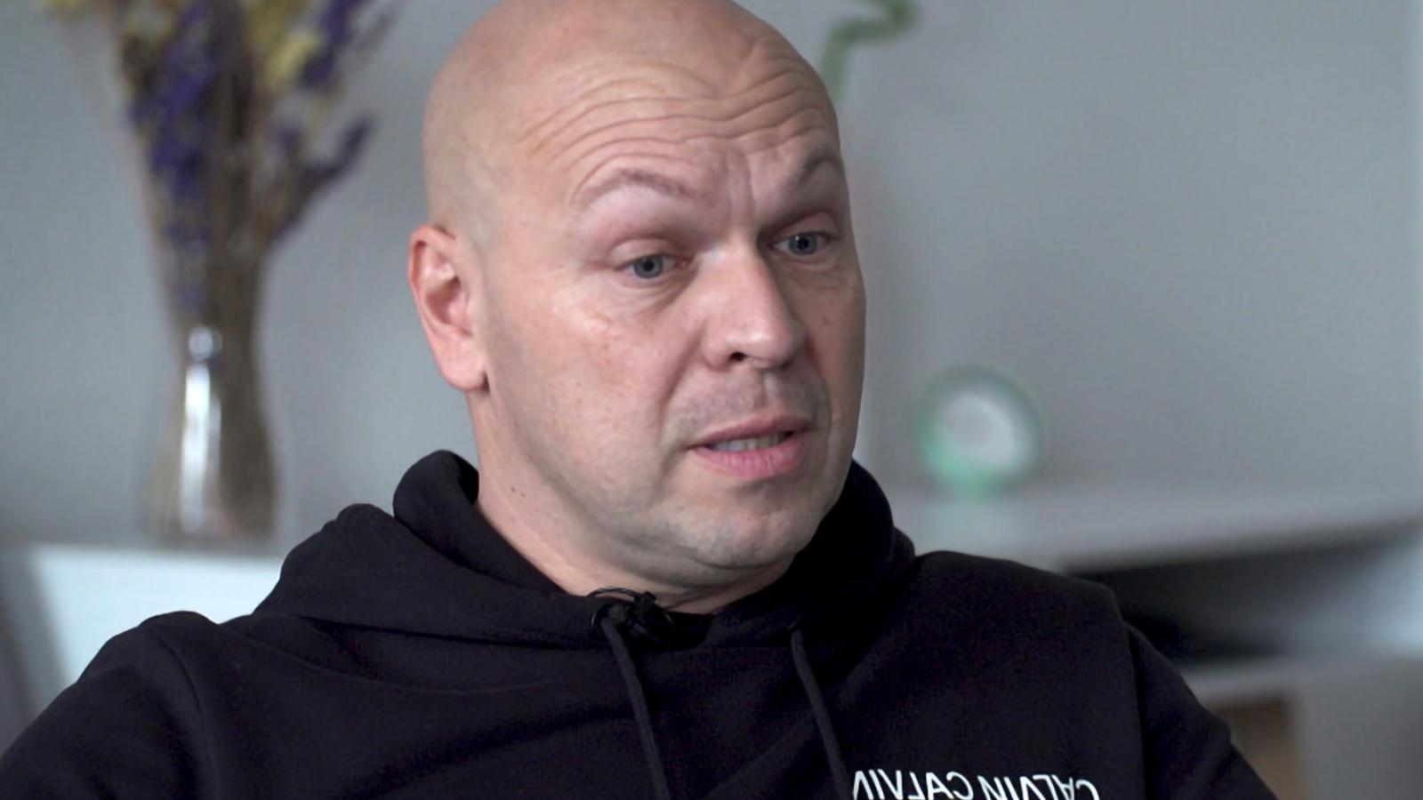 Dicsekedett is a jó fideszes kapcsolataival a Szőlő utcai javítóintézet letartóztatott igazgatója