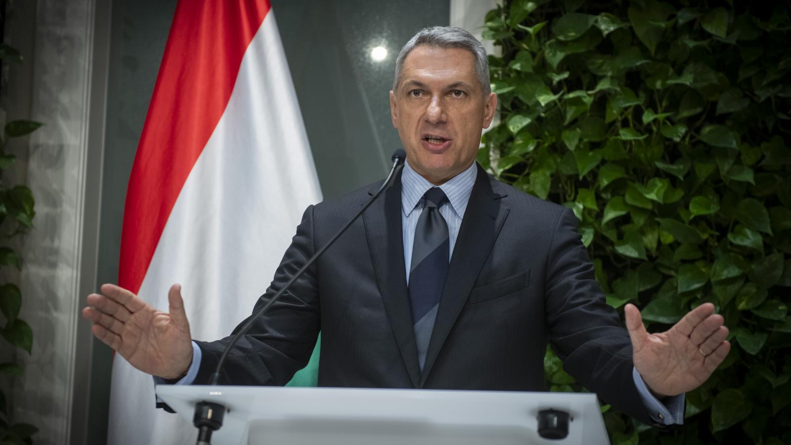 Lázár János: Nagyon nagy csata lesz, mert a szavazóinkat kiskanállal kell összeszedni