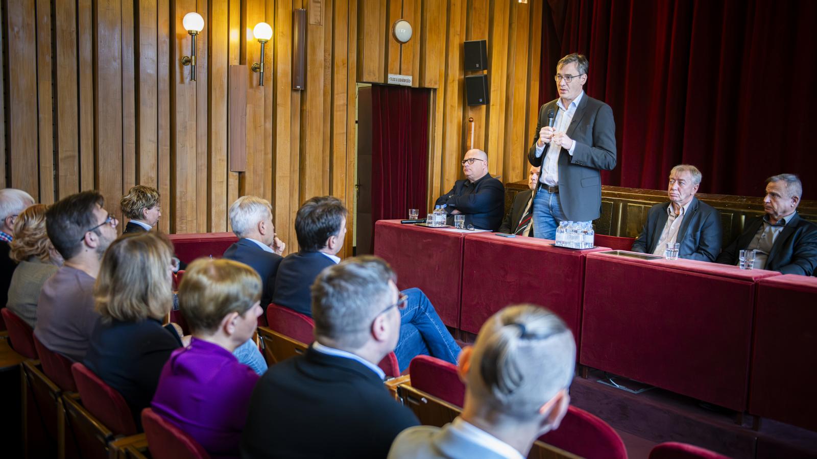 Karácsony Gergely: 27 ezer ember elképesztő erő, ha valaki provokál, másra is lehet használni