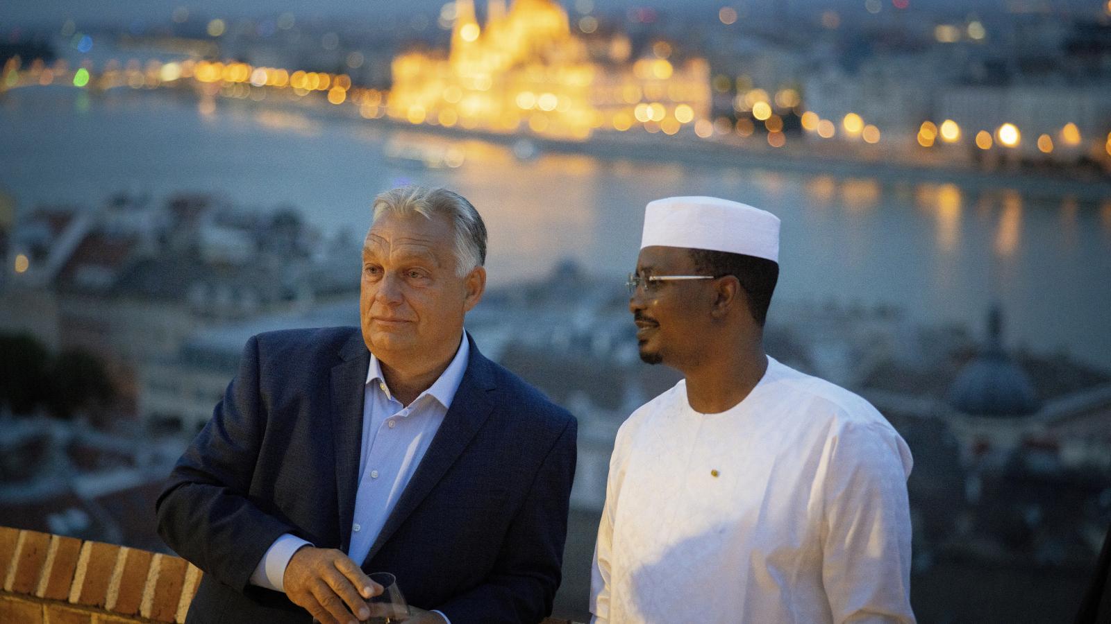 Orbán Viktor miniszterelnök Déby Itno csádi elnökkel a Karmelita kolostorban 2024. szeptember 8-án