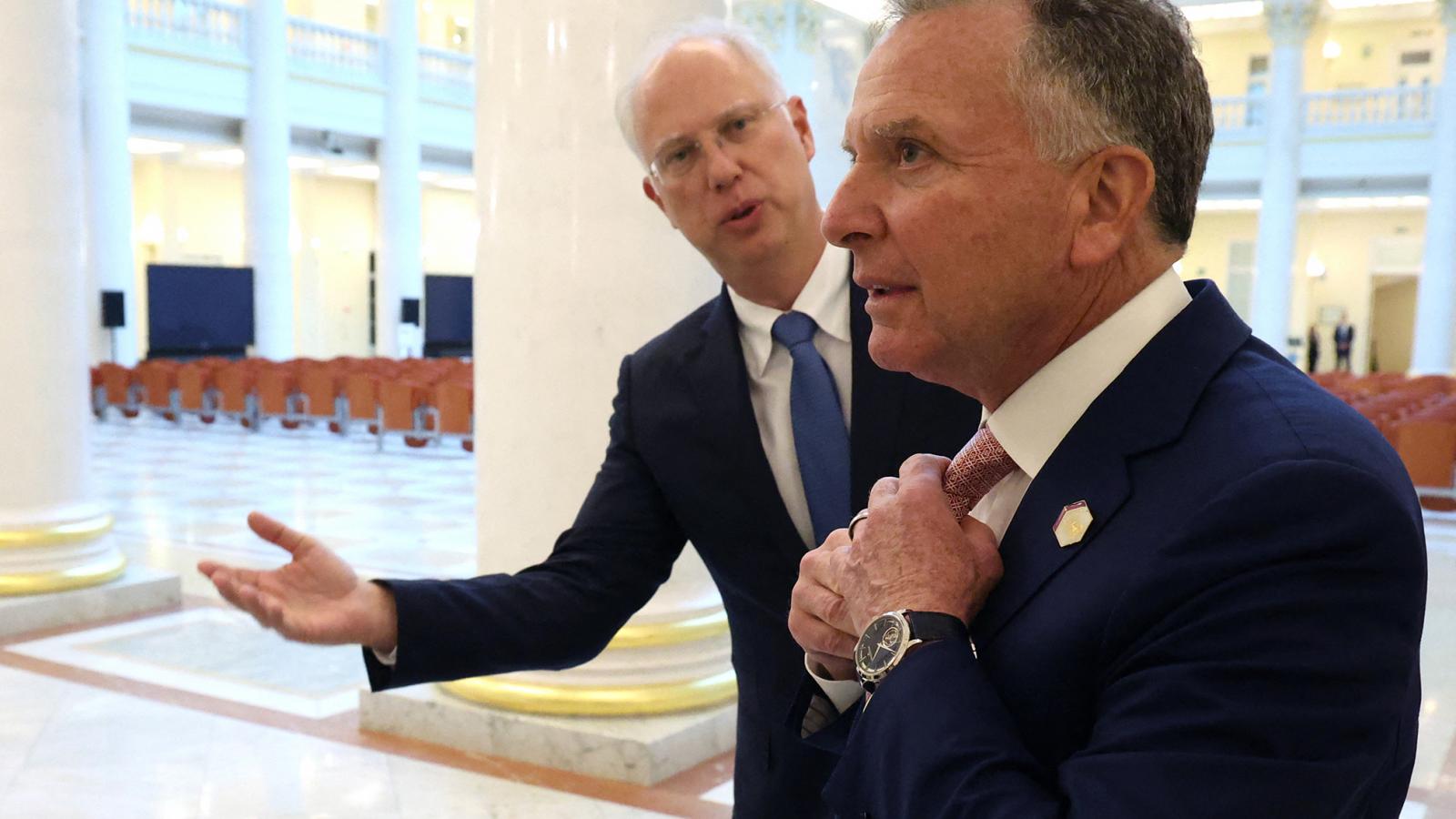 Pikáns ingatlan­ügyek és nem igazán átlátható üzletek után a világpolitika boszorkánykonyhájában talált egymásra Steve Witkoff (jobbra) és Kirill Dmitrijev