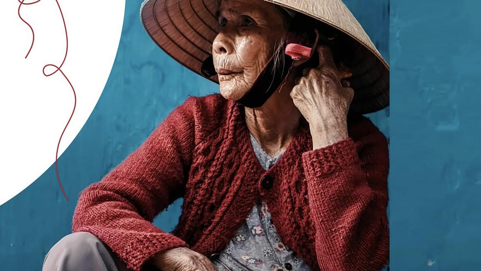 Az aprócska tárlat azokról a nőkről szól, akik sokáig láthatatlanok voltak