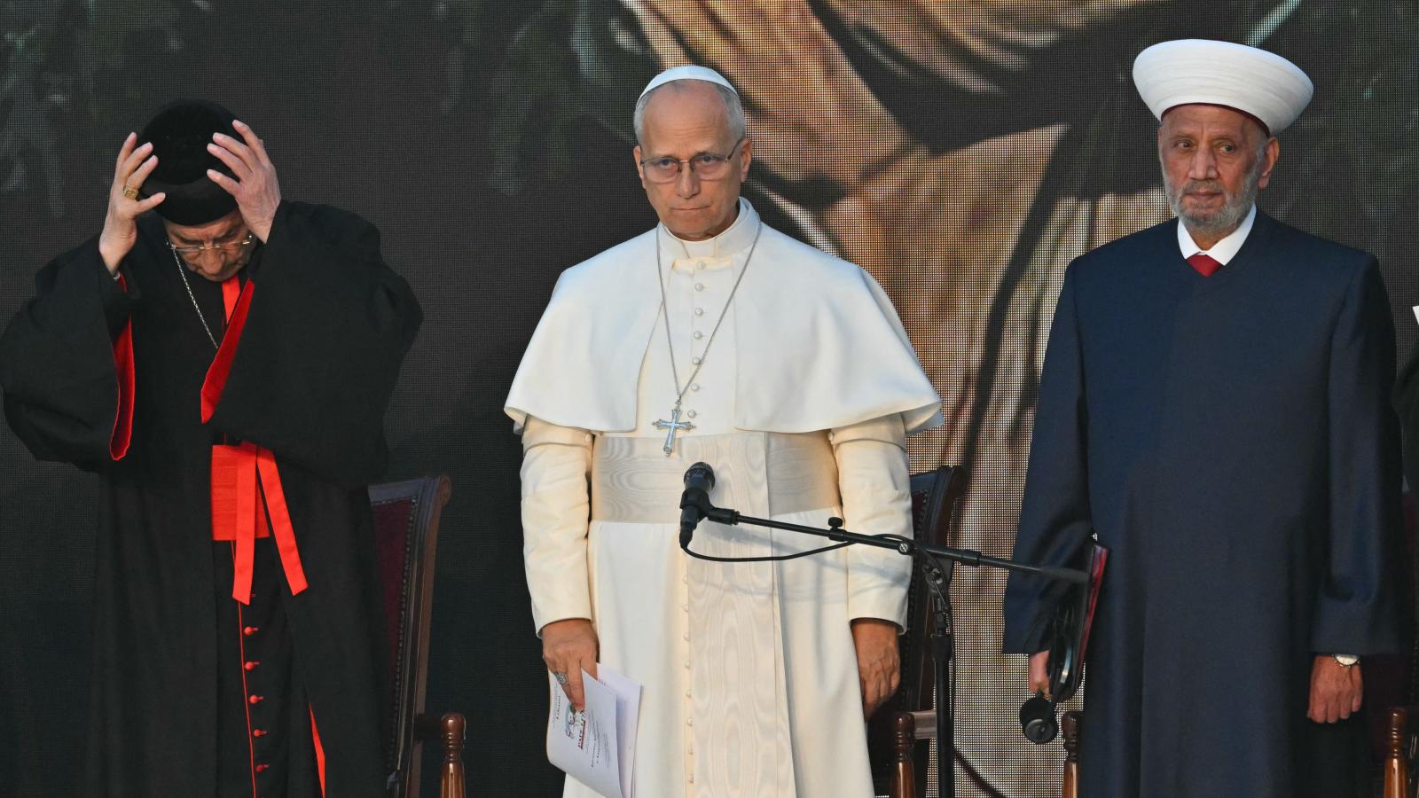 XIV. Leó pápa Bejrútban december 1-jén 