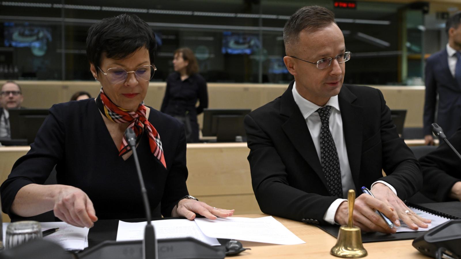 Marta Kos bővítési biztos és Szijjártó Péter Brüsszelben 2024. december 17-én