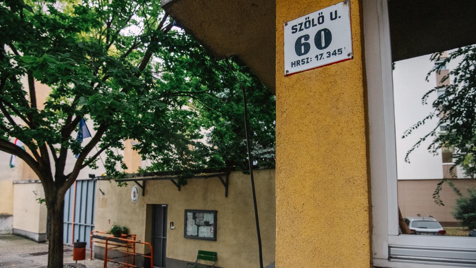 A Szőlő utcai javítóintézet.
A falak mögött a kiskorúak is áldozatokká váltak