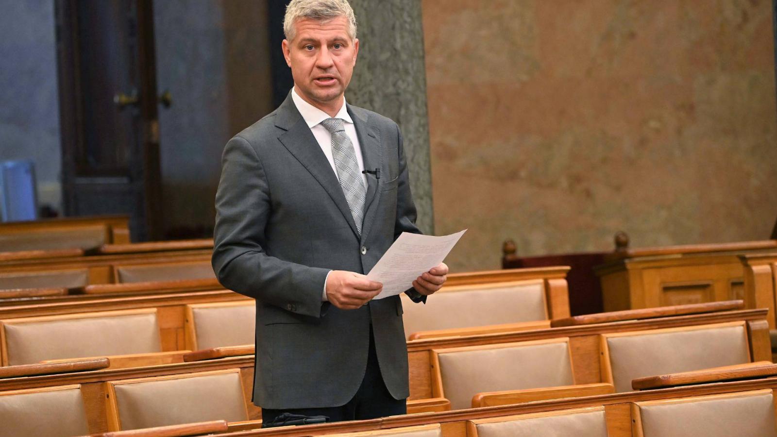 Szatmáry Kristóf újra próbálkozhat, még a választókerületet is átrajzolták a kedvéért