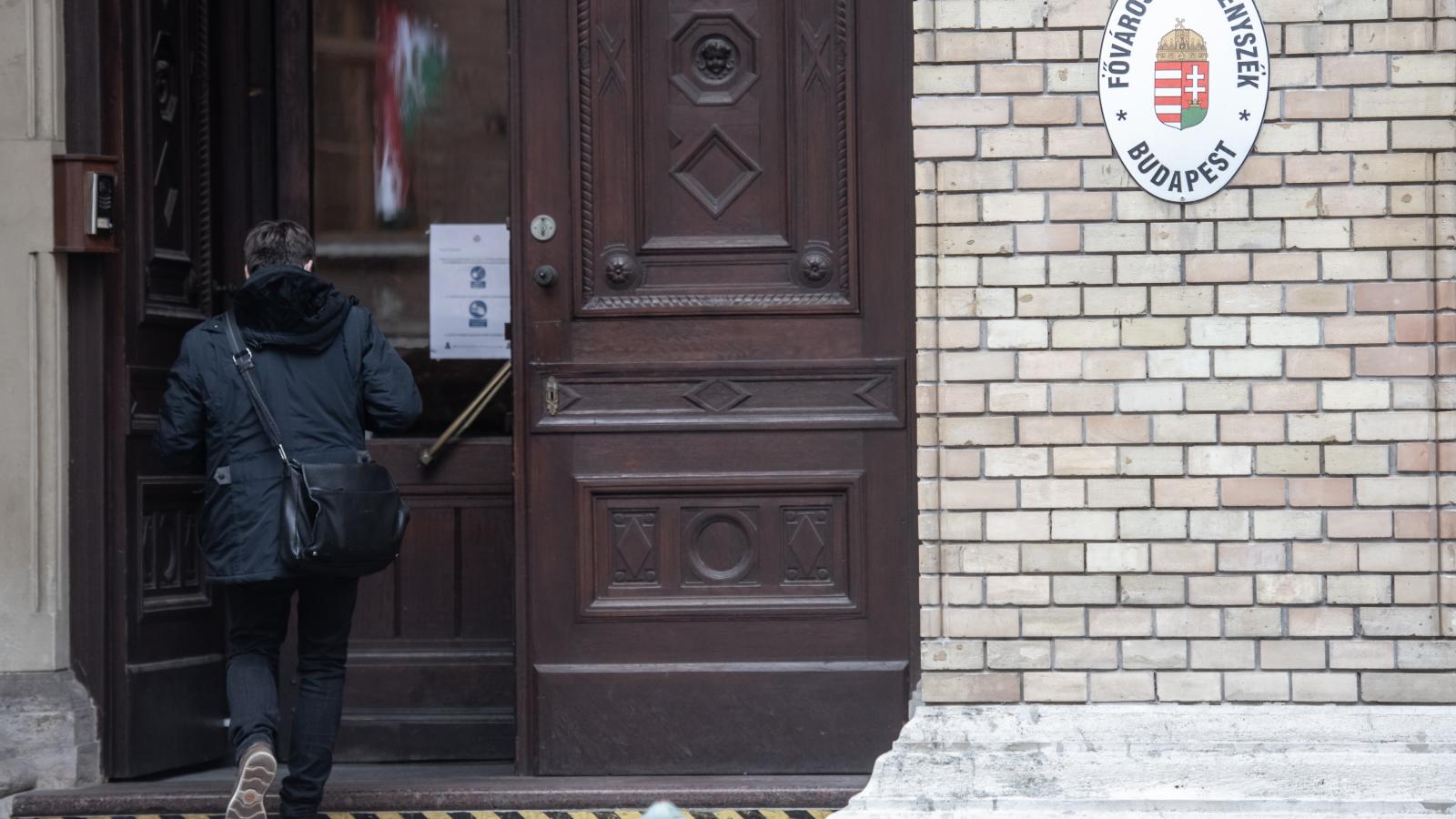 Döntött a bíróság, a Belügyminisztériumnak ki kell adnia a gyermekotthonok ellenőrzéséről szóló jelentéseket