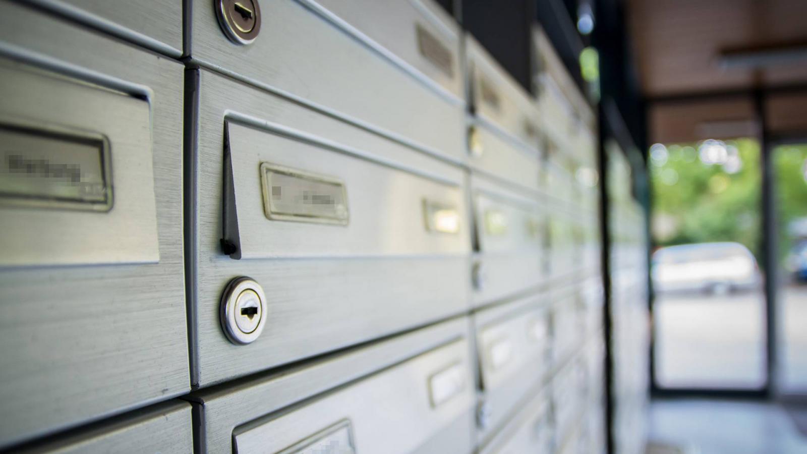 Nem említik meg a Fideszt a Fidesz pécsi képviselőjelöltjének kampánykiadványában