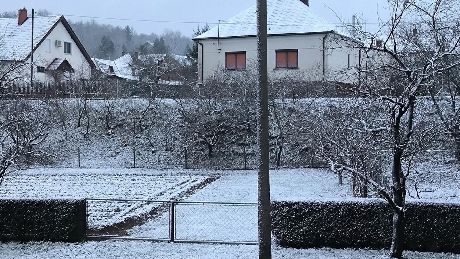 Karácsonyi utcakép Szentgotthárdon. 