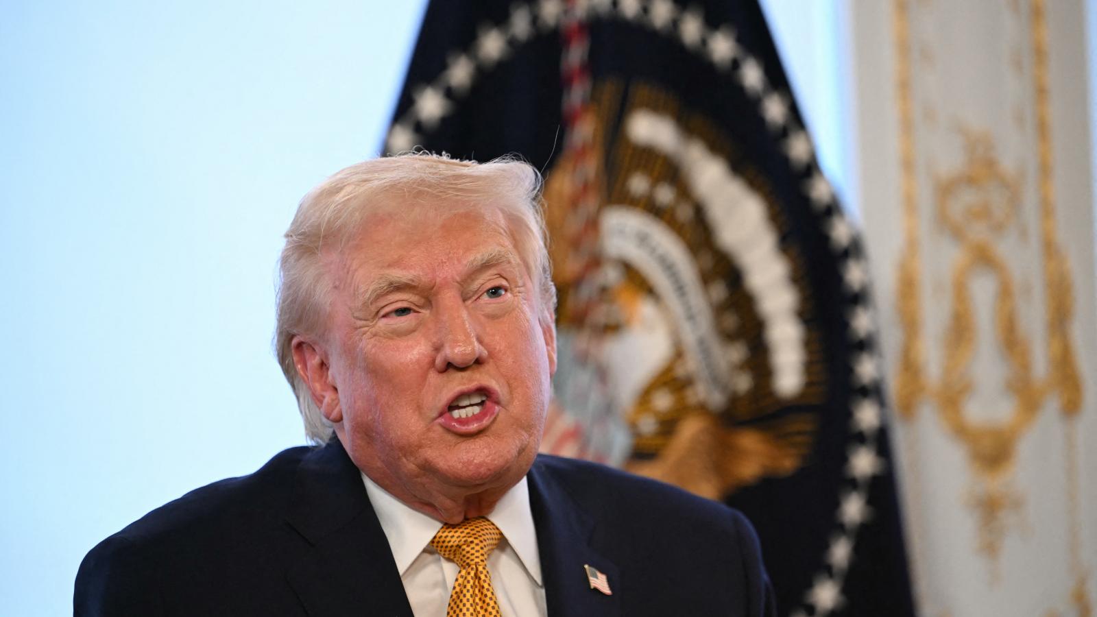 Trump beavatkozással fenyeget az iráni tüntetők elleni erőszak miatt