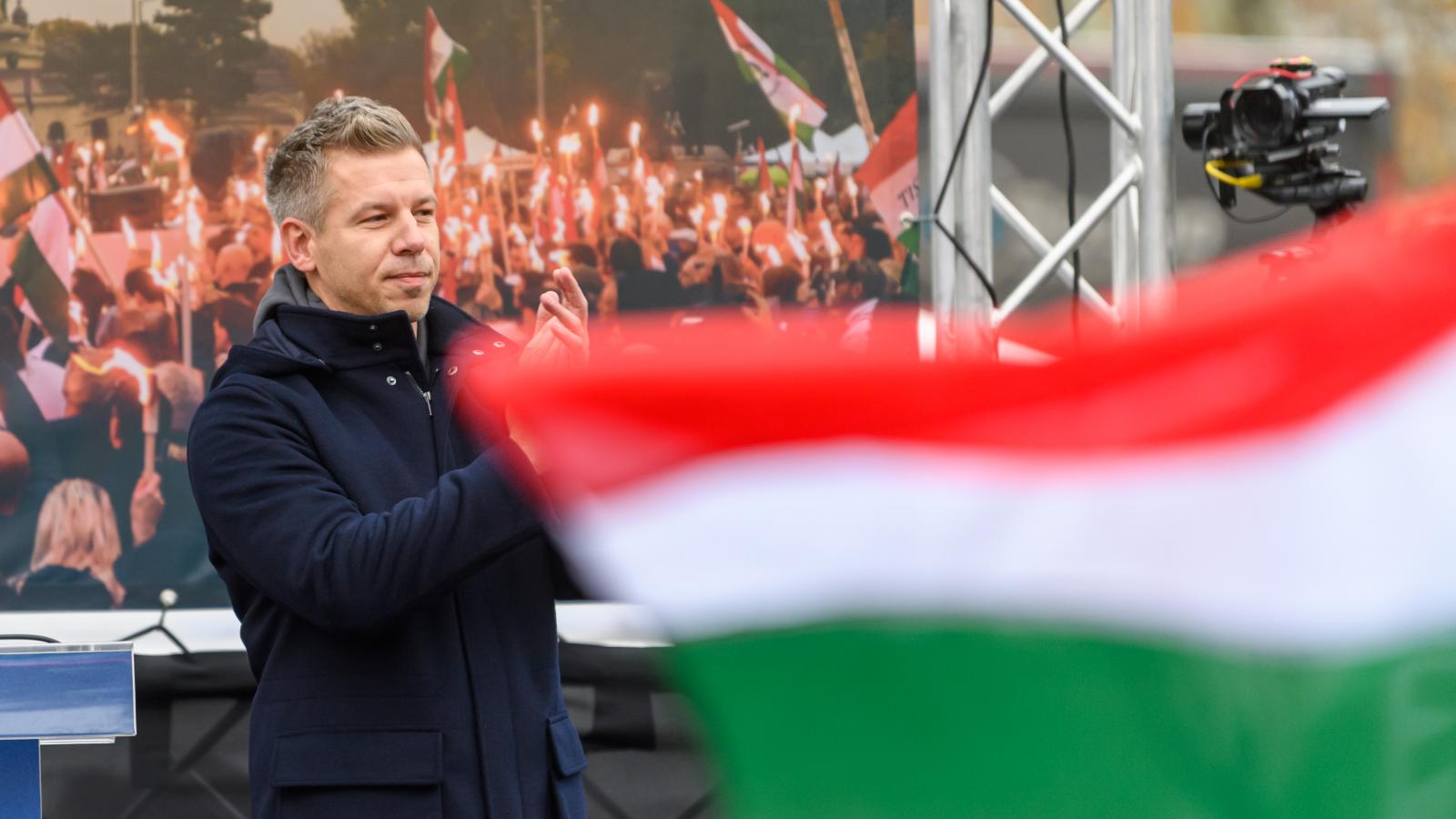 21 Kutatóközpont: 16 százalékkal vezet a Tisza jelöltje a választani tudók között Budapest 14. választókerületében