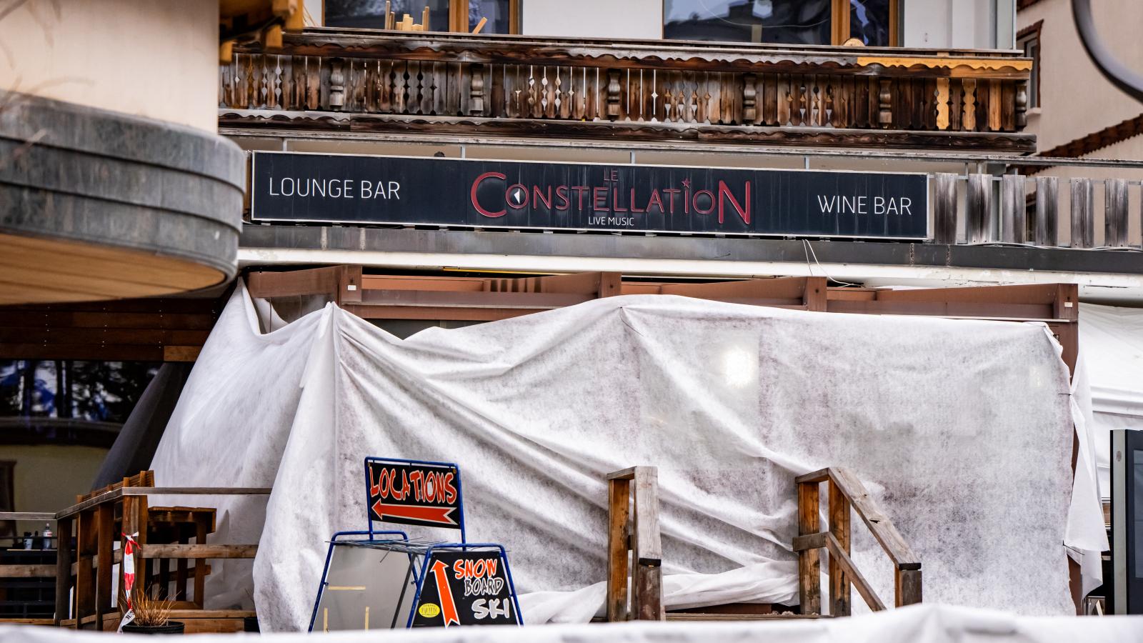 A polgármester szerint 2019 óta nem volt tűzvédelmi ellenőrzés a szilveszterkor kigyulladt svájci bárban