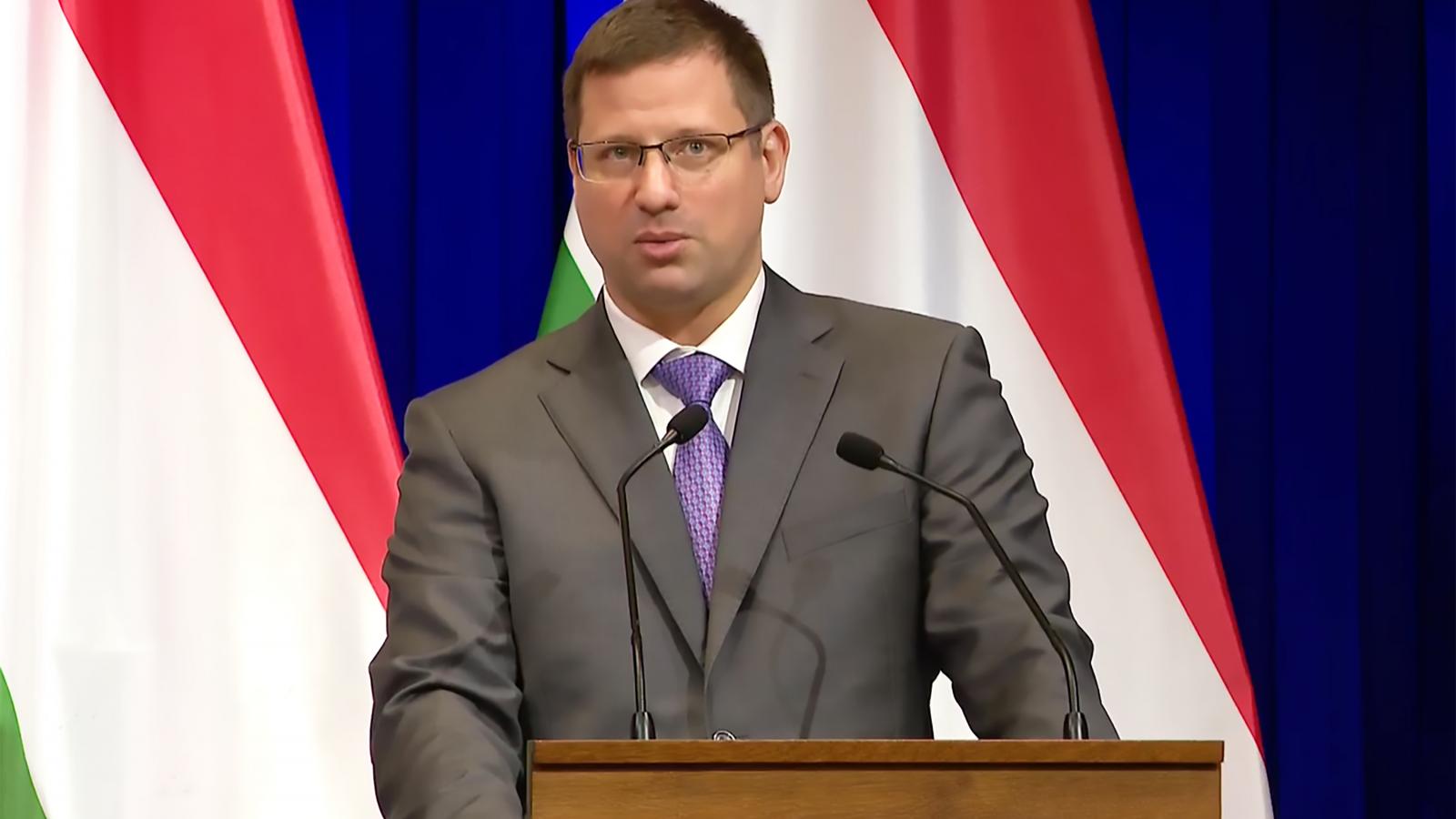 Gulyás Gergely: Az Orbán- kormány több tagjának is feltűnt már, hogy a Tisza Párt elnöke elmebeteg