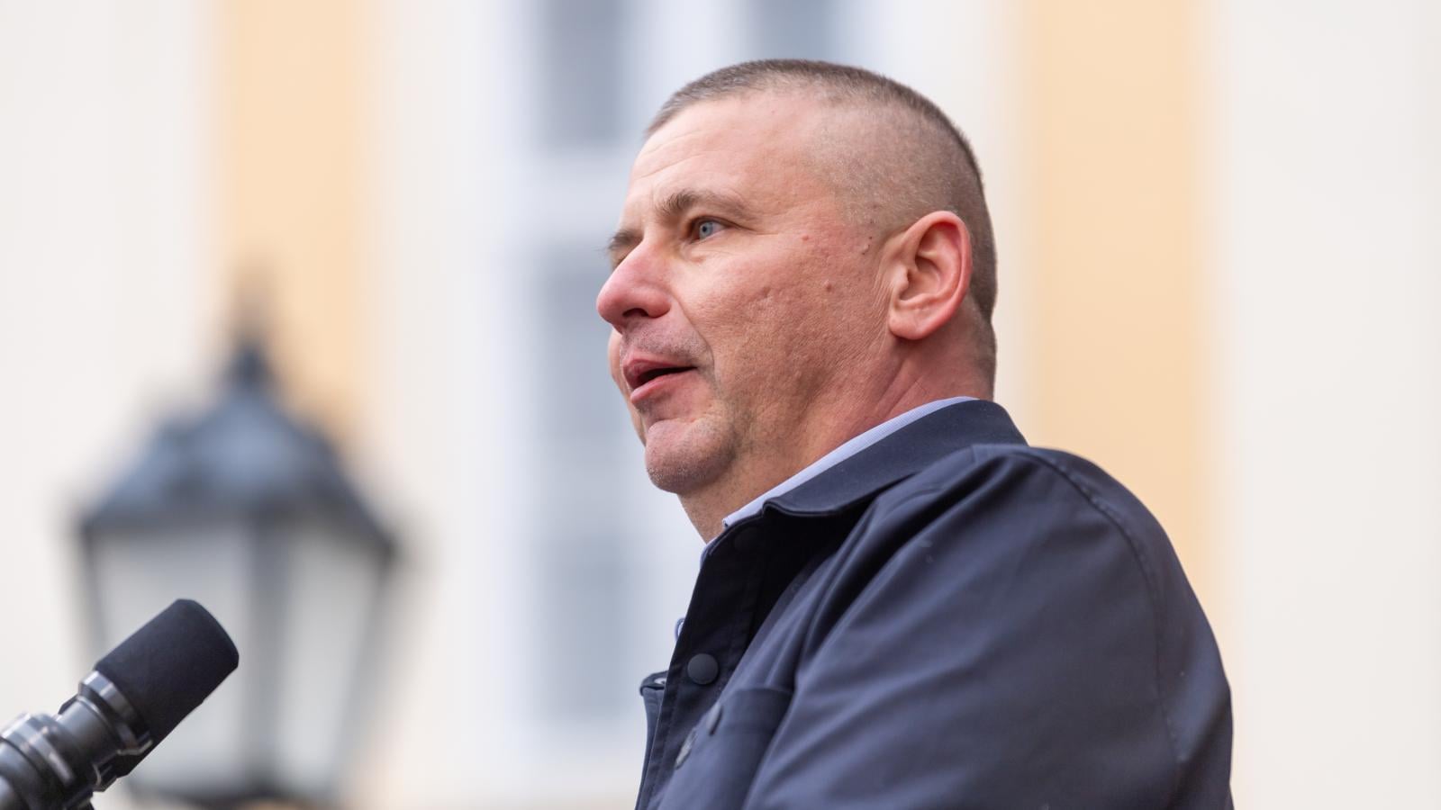 Pert vesztett Pócs János, megsértette Ruszin-Szendi Romulusz emberi méltóságát a zsírral