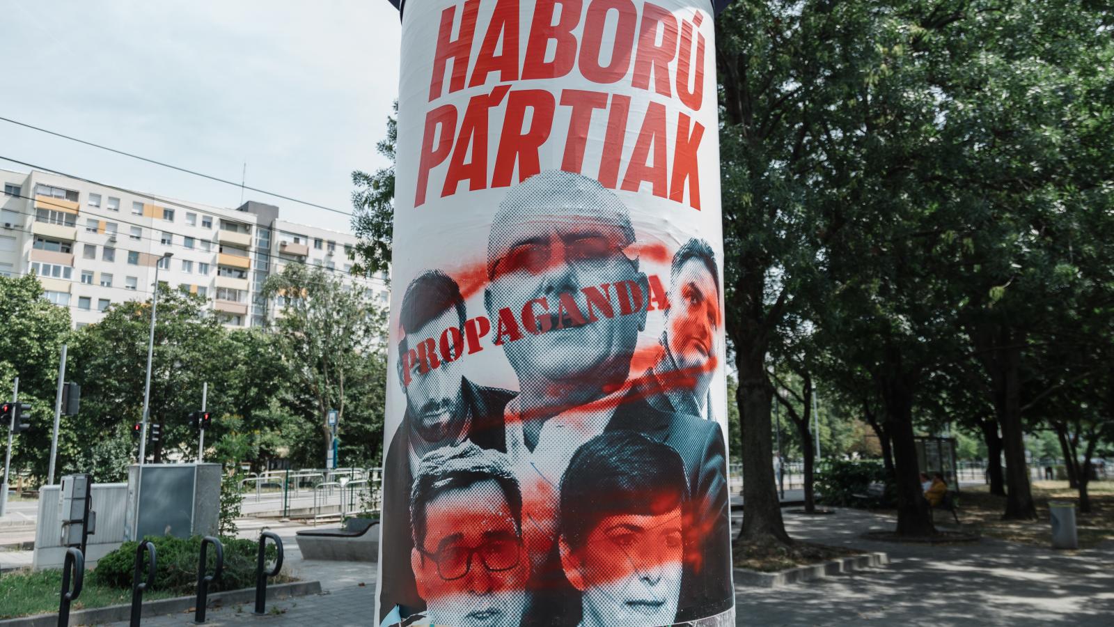 Civilek szólítják fel Karácsony Gergelyt, hogy Budapesten is tiltsák be a háborús kampányokat