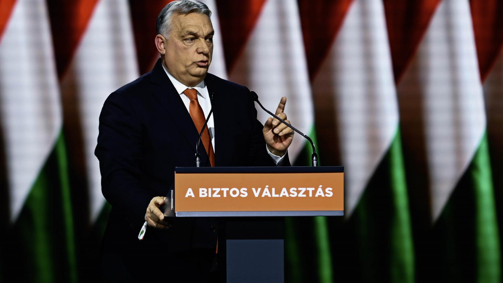 Orbán Viktor: A Fidesz 106 képviselőjelöltjének a migránsokról, a genderről és háborúról kell beszélnie