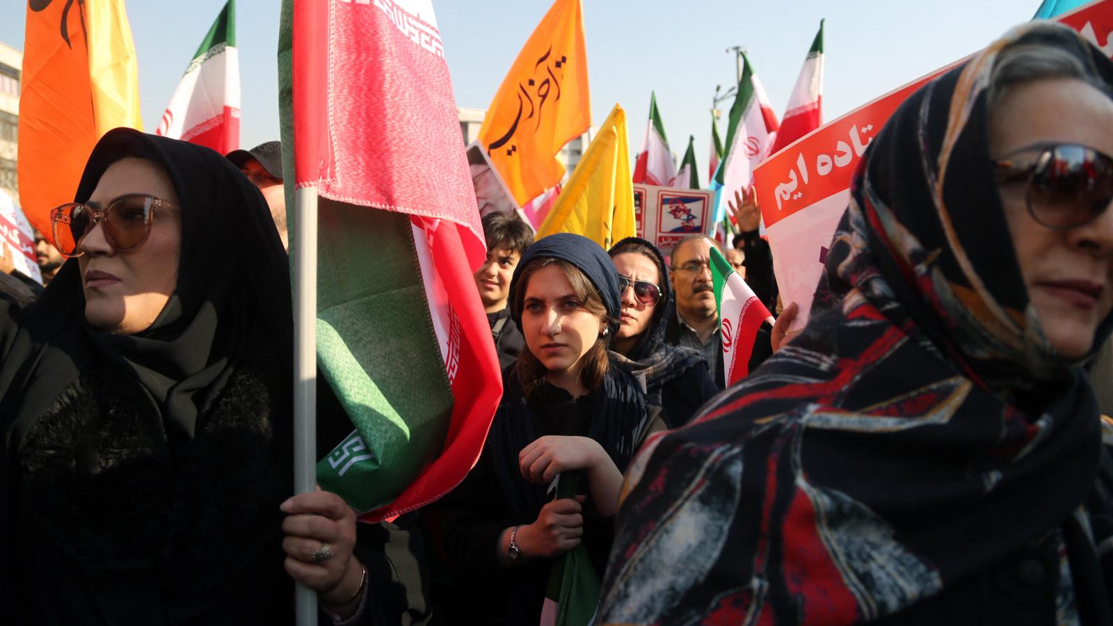 Már több mint 2500 haltak meg a rendszerellenes iráni tüntetéseken