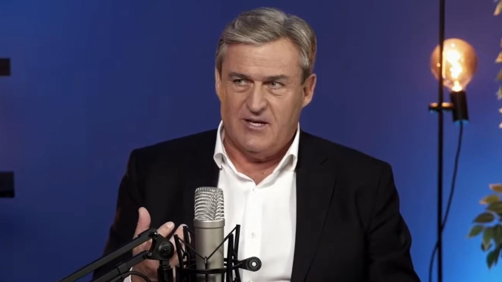 Kapitány István: Nem azért fizetünk adót, hogy a korrupciót és a presztizsberuházásokat finanszírozzuk