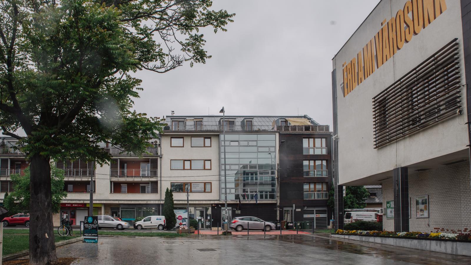 „Azt sem tudjuk, hogy más településeket támogatunk vagy csak azért veszik el ezt a pénzt, hogy valamelyik fideszes pénzembernek hosszabb jachtja legyen”