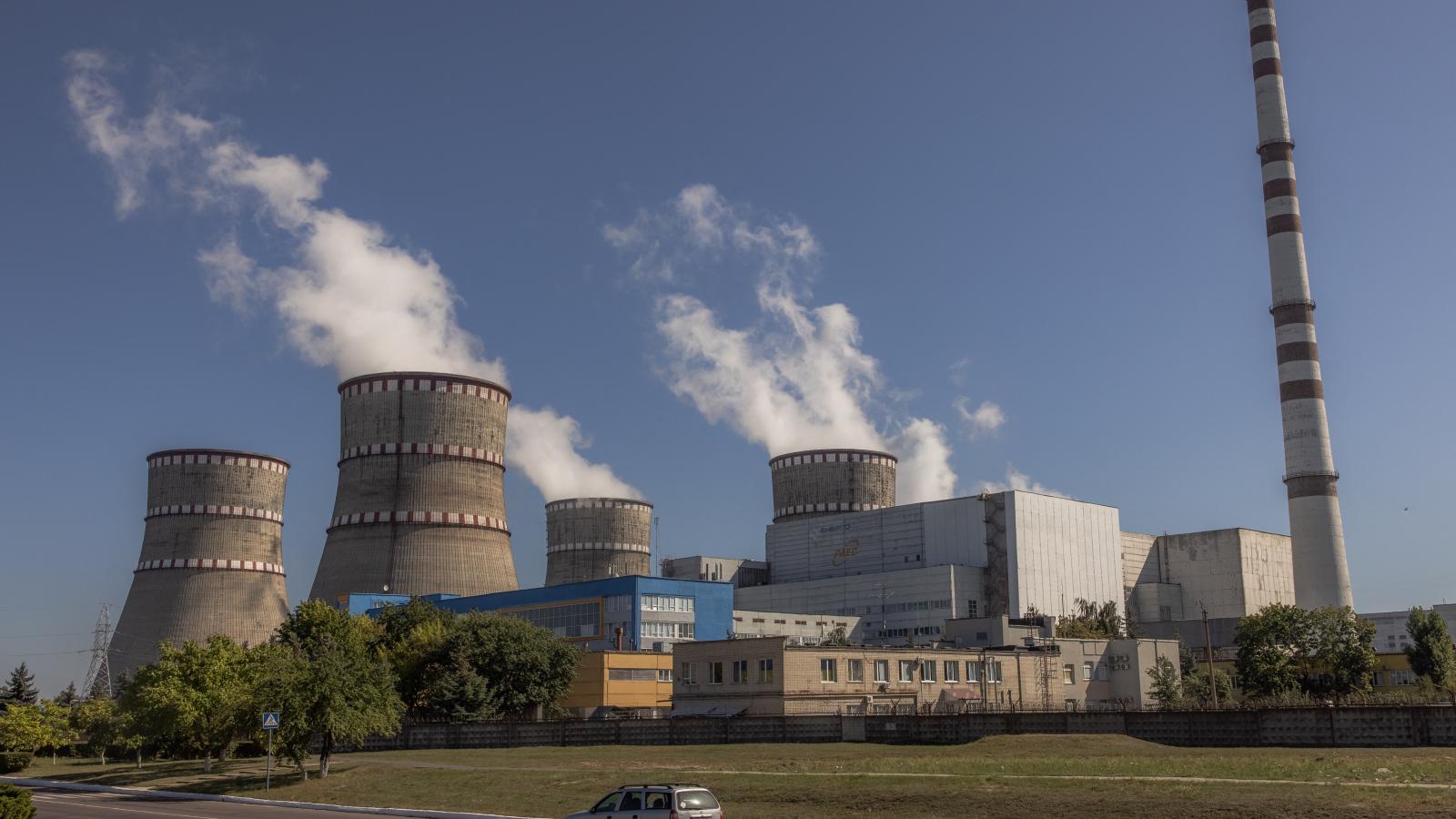 Ukrajna szerint az oroszok atomerőműveket ellátó alállomásokra is csapást akarnak mérni, egész Európa nukleáris biztonsága veszélyben lehet