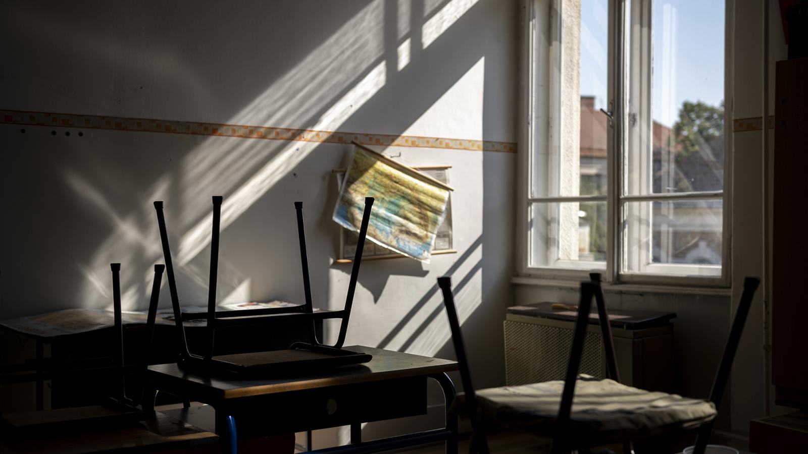 A bezárt szegedi iskolában csak fejlesztő foglalkozás lehetett, a „visszatérést” a kormányhivatal akadályozza