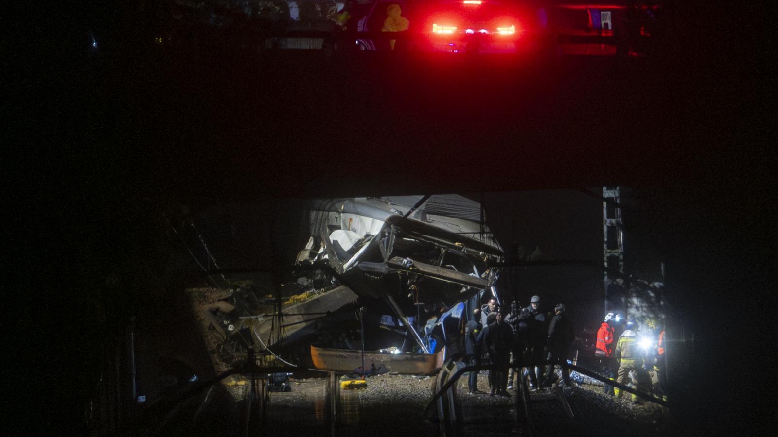 Spanyolországban újra kisiklott egy vonat, egy ember vesztette életét